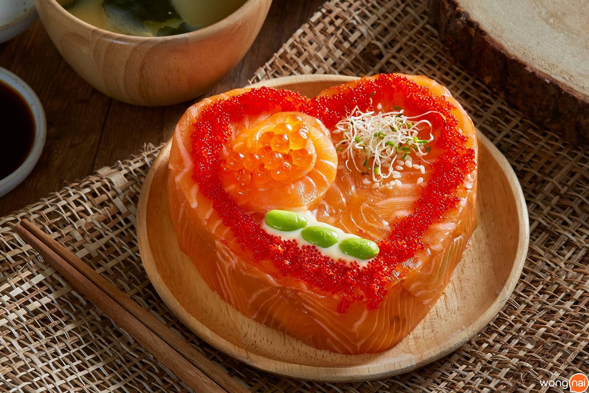 Món Sushi vẫn được giữ nguyên vẹn hương vị nhưng lại lôi cuốn với vẻ ngoài độc đáo